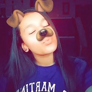 Meet your Posher, Sarahi